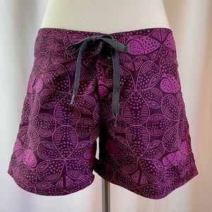 Patagonia women’s board shorts size 8